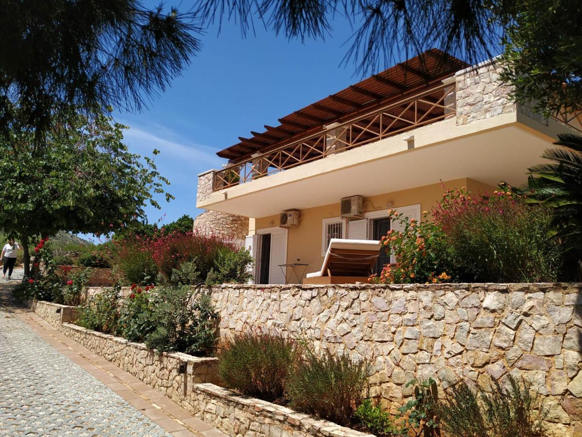 Villa Vena Palaiá Fókaia Exteriér fotografie